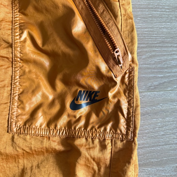 Nike Sportswear Womens Rebel Cargo Lined Joggers Pants Burnt Sienna Size small - Picture 4 of 9